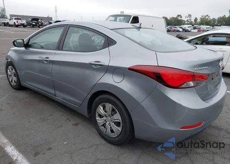 2016 Hyundai Elantra Se z USA, uszkodzony, nr VIN 5NPDH4AE4GH769724
